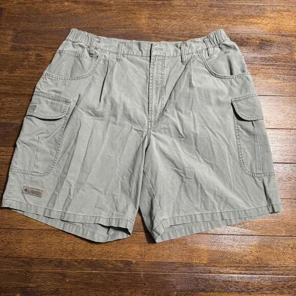 Columbia Cargo Shorts - Picture 1 of 6